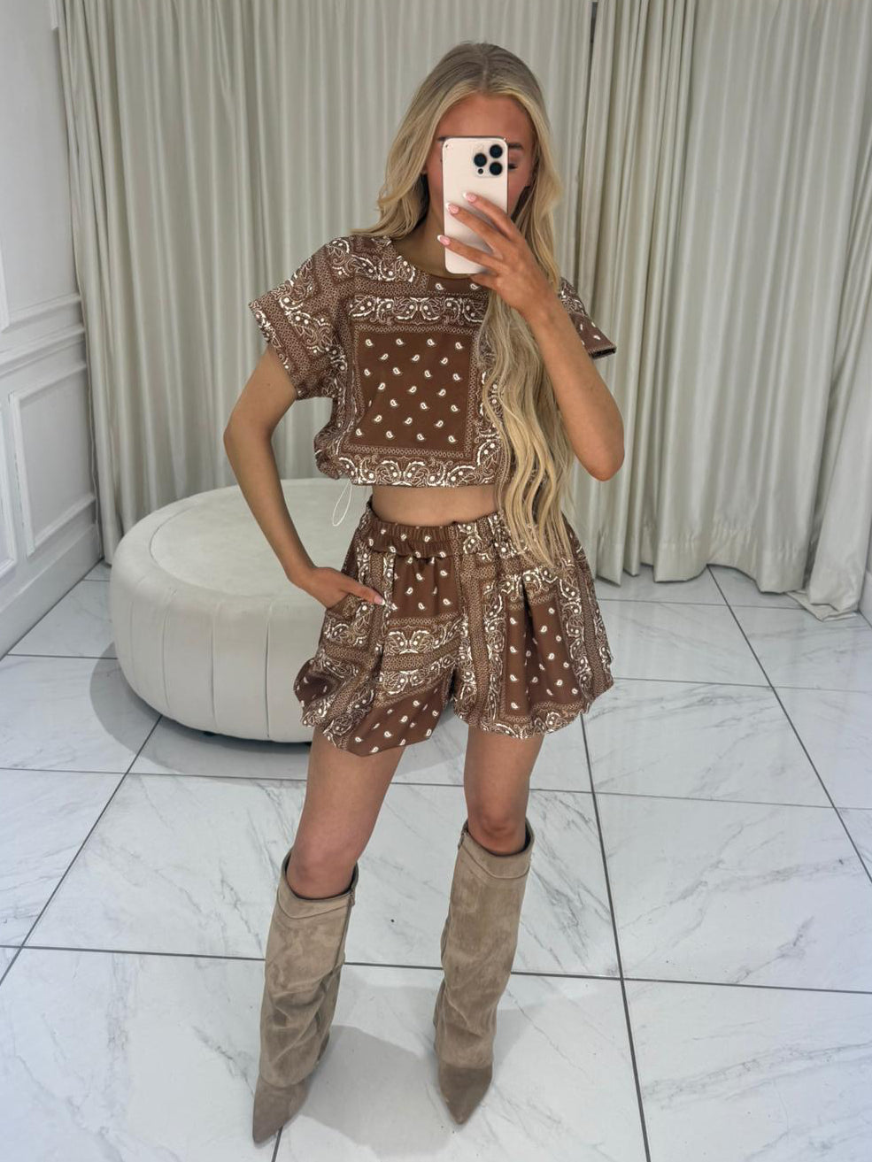 PAISLEY Short Sleeve T Shirt & Shorts Co-Ord In Chocolate