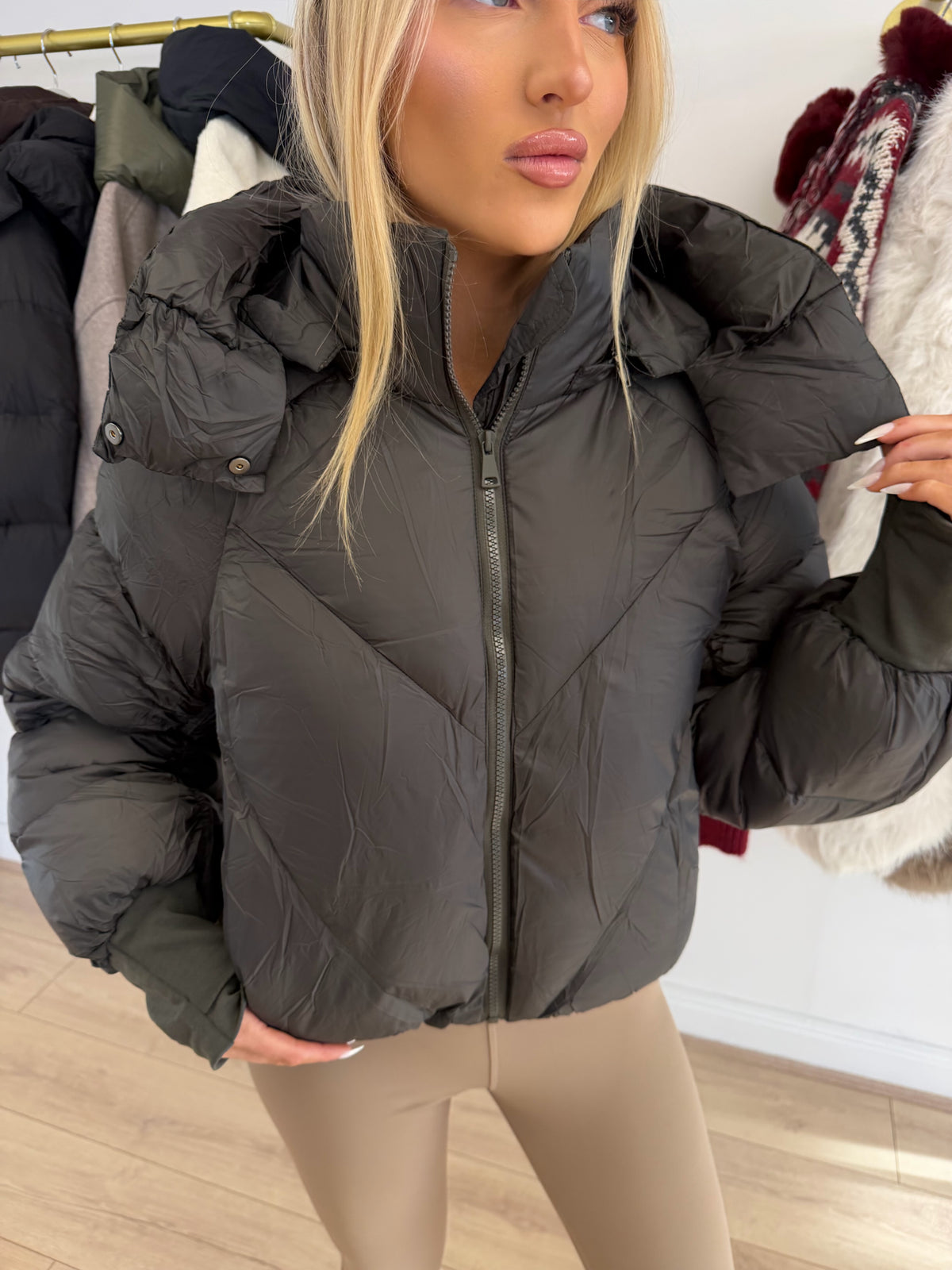 NAOMI Oversized Long Sleeved Puffer Jacket In Khaki