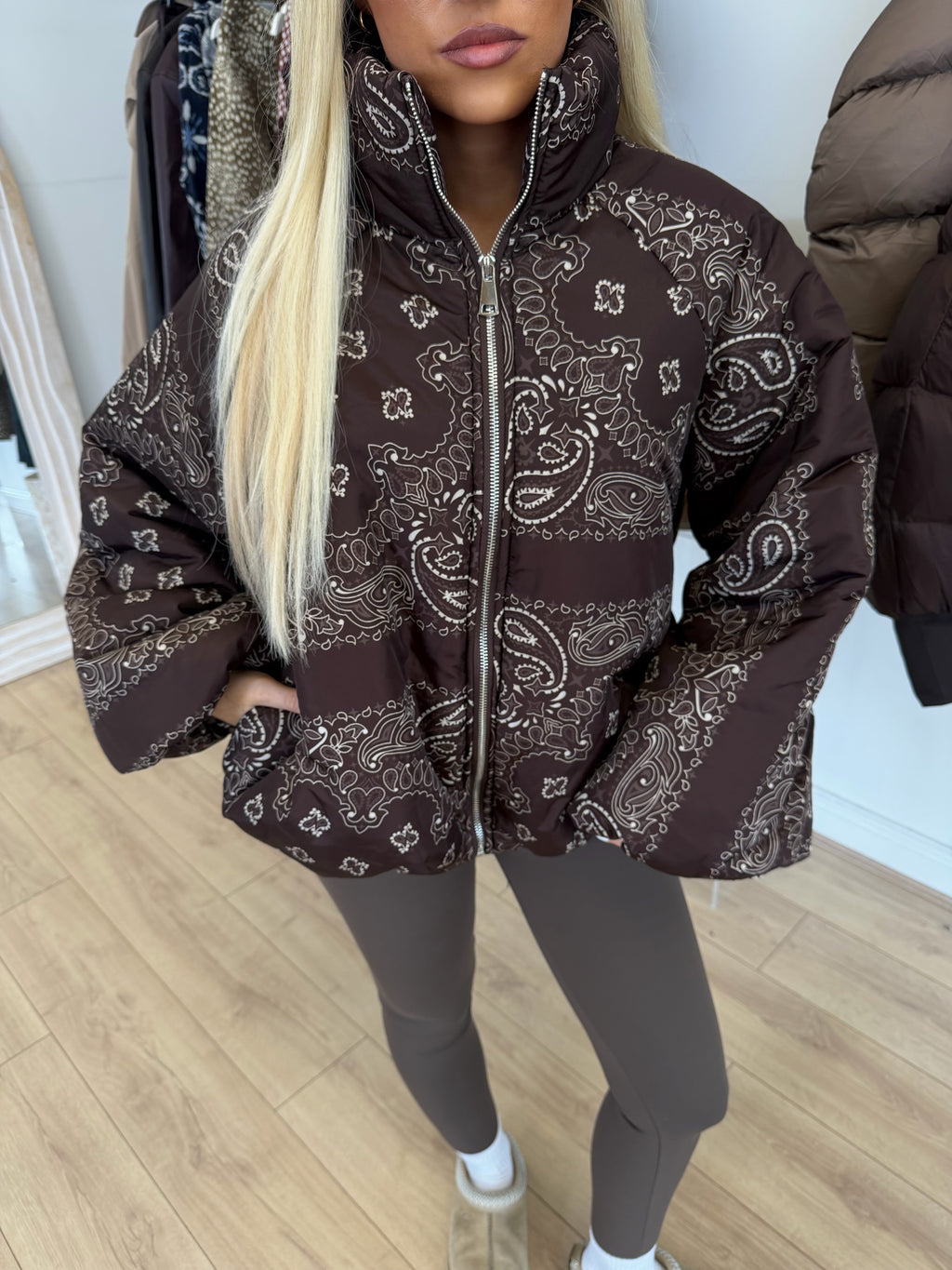 INDIE Paisley Puffer Oversized Jacket In Chocolate